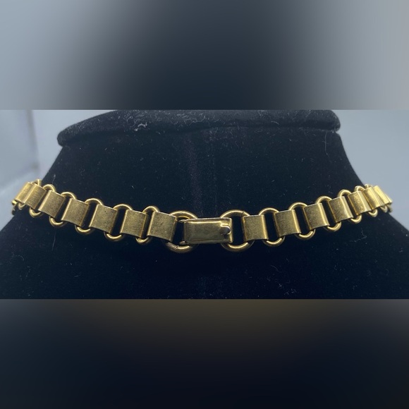 Coro RARE Matte Gold Tone Amulet Necklace Choker Bib Ornate Nautical Vintage - Picture 6 of 10